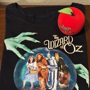 Wizard of Oz Tee and Apple from The Sphere Las Vegas 🍎